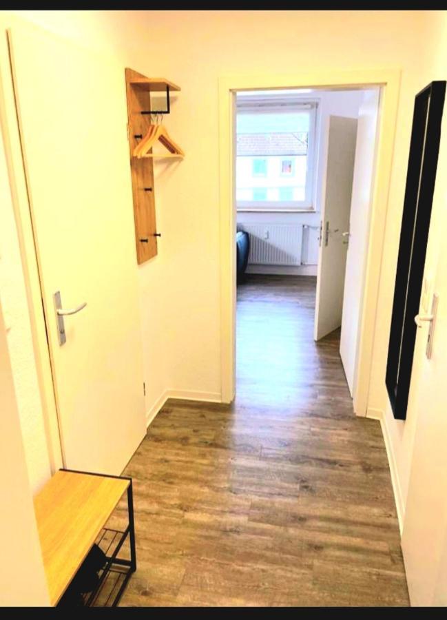 City Apartment Duisburg 2#Netflix &Wlan &Kingsize Bett & Kaffee Maschine & Central & 500M Innenhafen & 2 Min U Bahn Esterno foto
